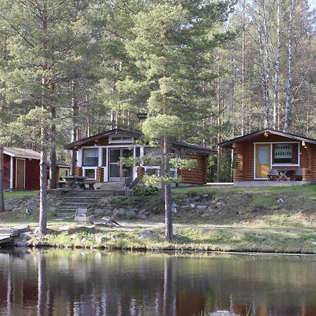Hirsimoekki Ja Makuuaitta Otel Karijoki Dış mekan fotoğraf