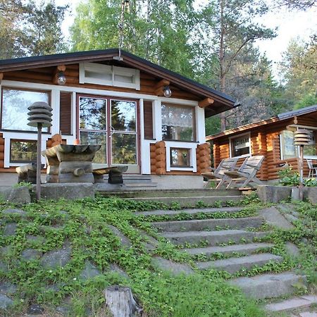 Hirsimoekki Ja Makuuaitta Otel Karijoki Dış mekan fotoğraf