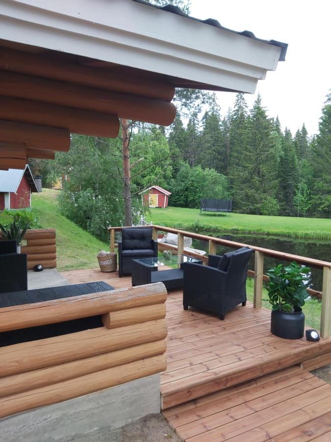 Hirsimoekki Ja Makuuaitta Otel Karijoki Dış mekan fotoğraf
