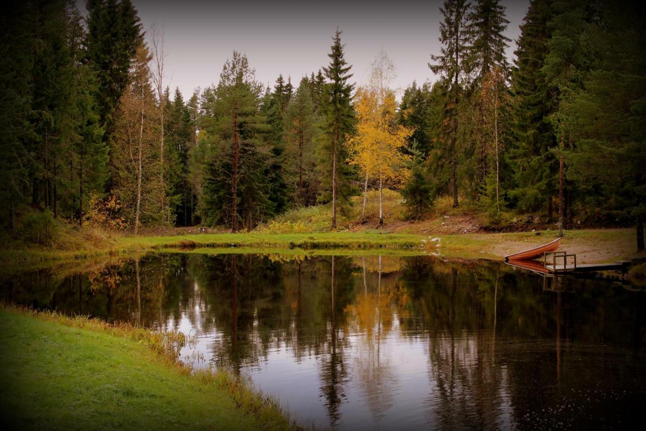 Hirsimoekki Ja Makuuaitta Otel Karijoki Dış mekan fotoğraf